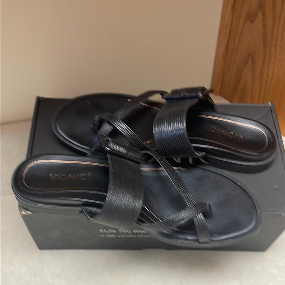 Vionic Black Strappy Sandals with Flat Sole